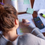 How to Choose the Right Dissertation Writing Services for My Topic?